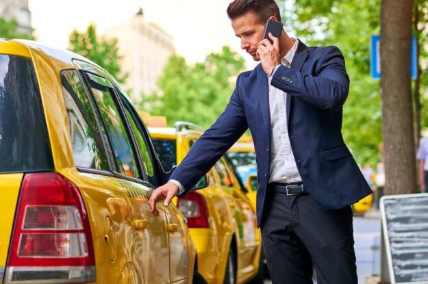 Car Rental vs Taxi: What’s More Cost-Effective in Bosnia?